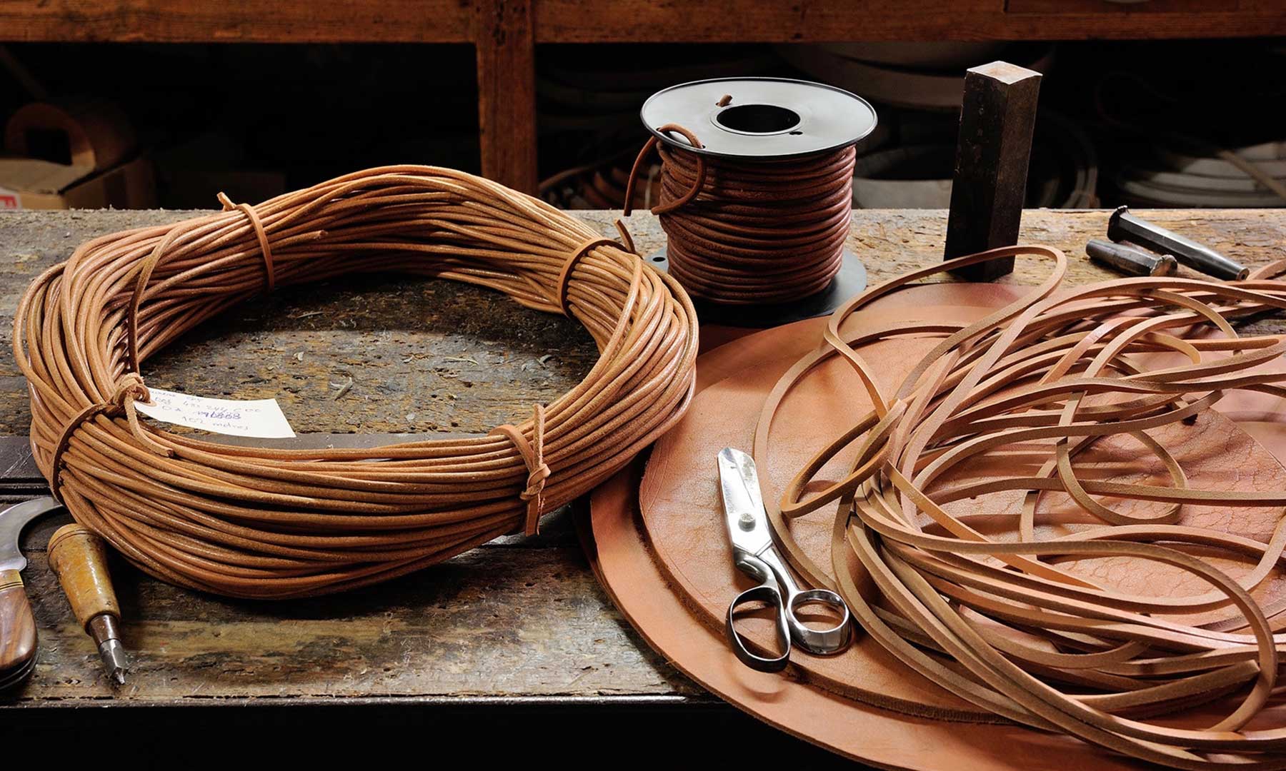 groupe-saturne-cuirs-courroies